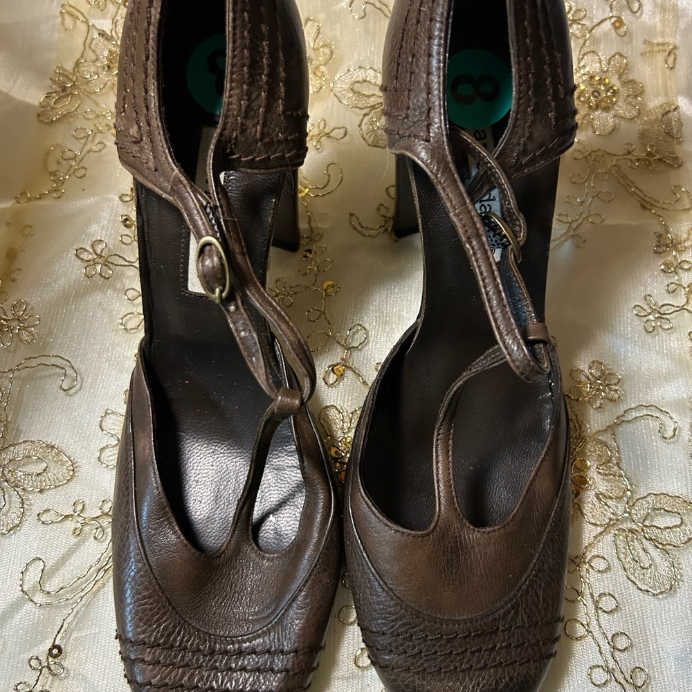 Elegant Brown Women's Heels